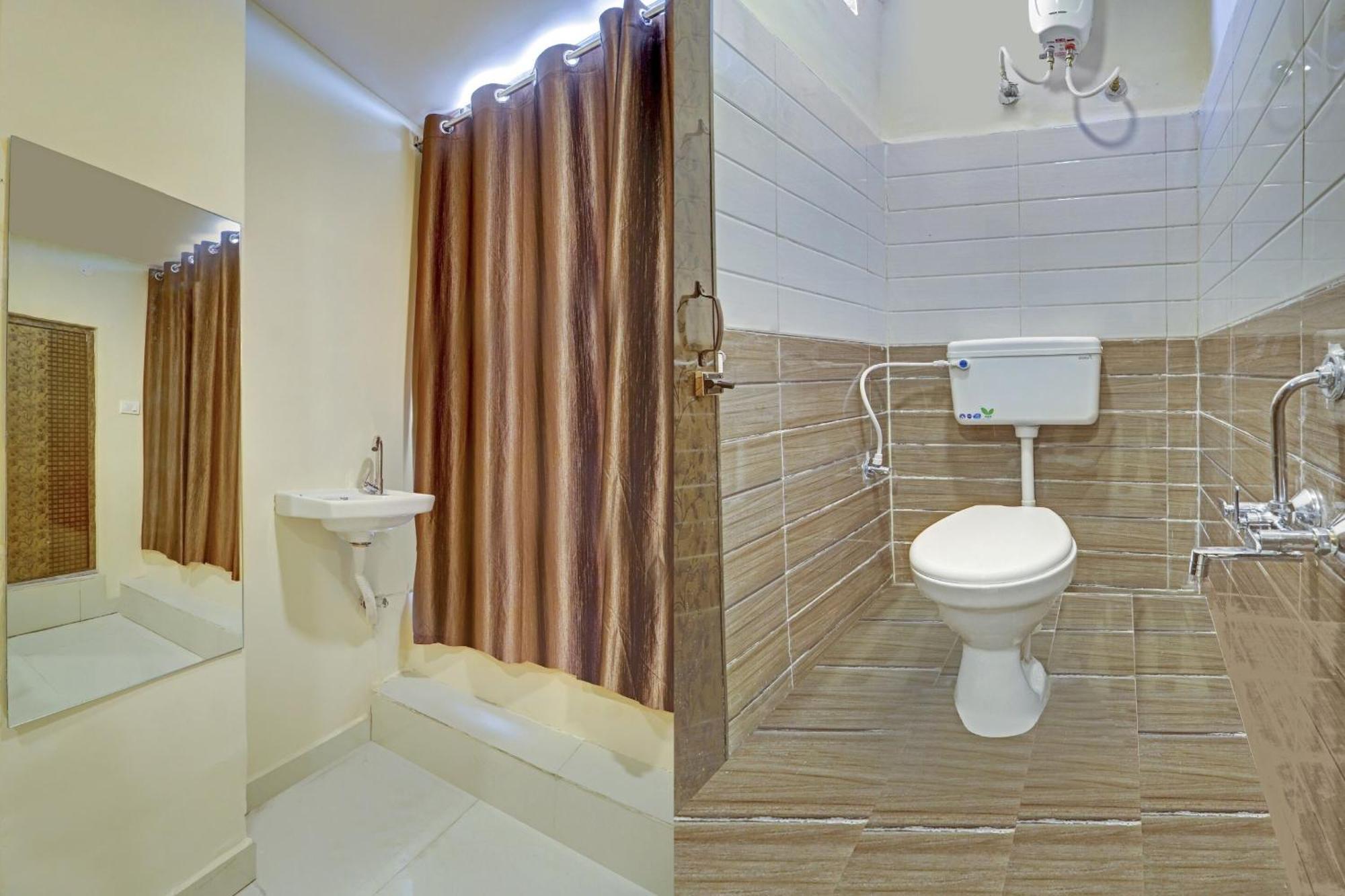 Hotel O Aayush Stay Inn Hyderabad Exteriör bild
